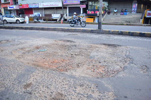 Budkulo_Mangaluru_Roads_Potholes_Bendure (2)