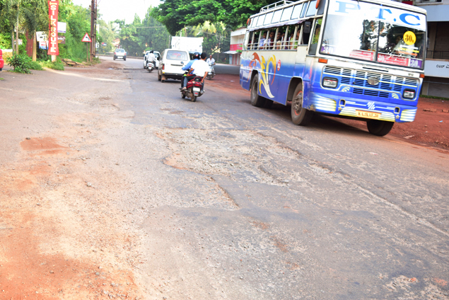 Budkulo_Mangaluru_Roads_Potholes_Kadri (12)