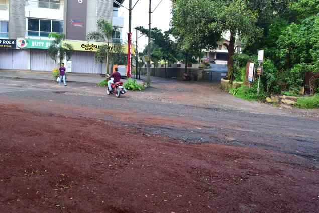 Budkulo_Mangaluru_Roads_Potholes_Kadri (13)