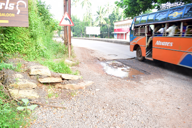 Budkulo_Mangaluru_Roads_Potholes_Kadri (5)